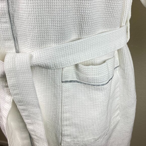 The Ritz Carlton Waffle White Mid-calf length Robe Pockets Gray Trim One Size - Picture 5 of 11